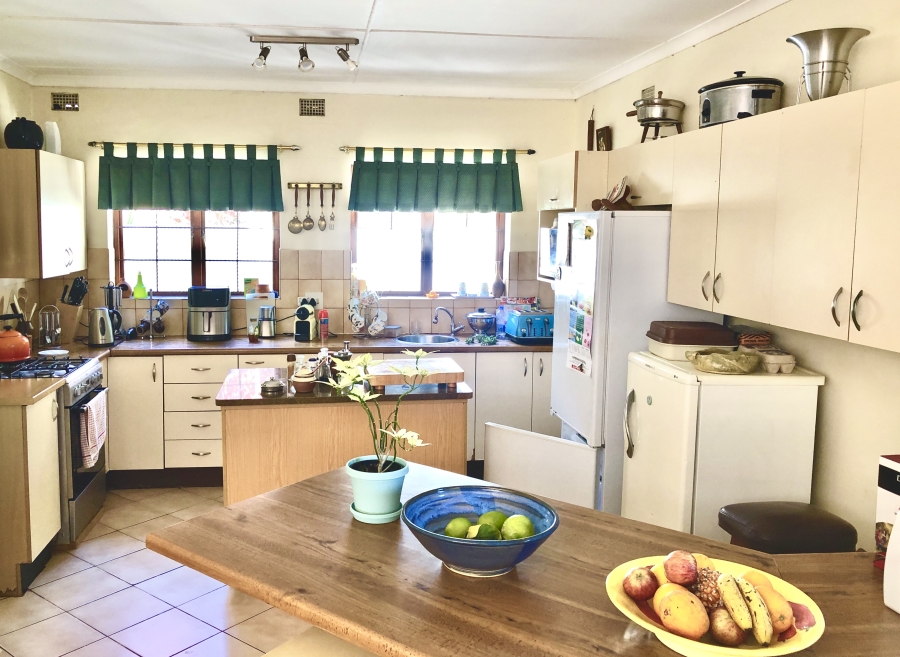 5 Bedroom Property for Sale in Kenton On Sea Eastern Cape
